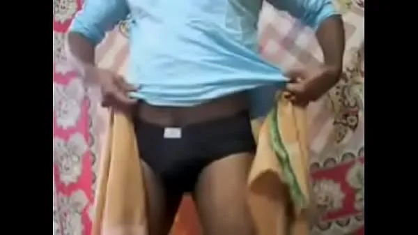 Fresh Kerala mallu guy wearing Kavi mundu warm Clips