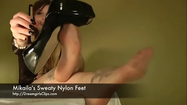 Fresh Mikaila's Sweaty Nylon Feet - www..com/8983/15623122 warm Clips