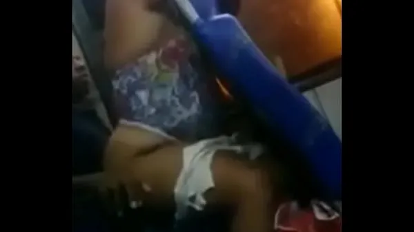 Couple having sex in bus Clip ấm áp mới mẻ