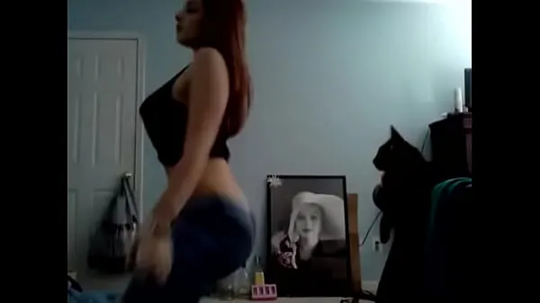 Färska Millie Acera Twerking my ass while playing with my pussy varma klipp