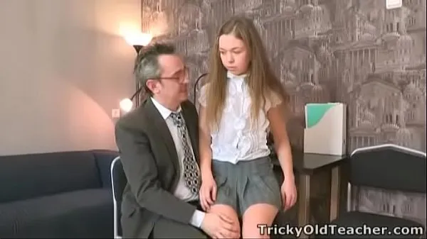 Čerstvé Tricky Old Teacher - Sara looks so innocent teplé klipy