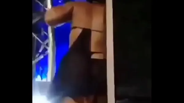 Fresh Zodwa taking a finger in her pussy in public event warm Clips