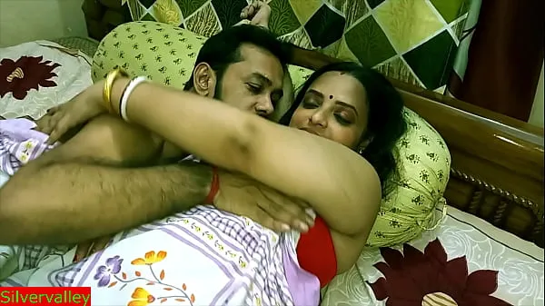 Verse Indian hot xxx Innocent Bhabhi 2nd time sex with husband friend!! Please don't cum inside warme clips