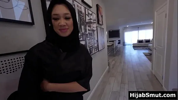 Muslim girl in hijab asks for a sex lesson Klip hangat segar