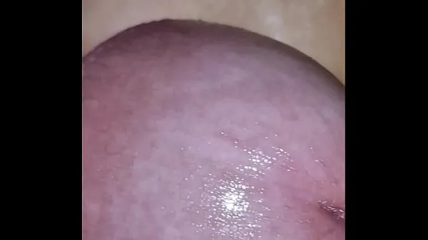 Freschi close up jerking my cock in bathing tube while precum running over my glans and cumshotclip caldi