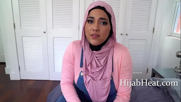 Fresh Chubby Arab Stepsis Gets Me Hummus Hoping To Get Some warm Clips