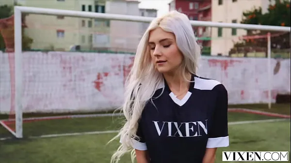Fresh VIXEN Fangirl Eva Elfie seduces her favourite soccer star warm Clips