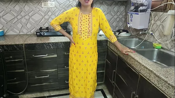 Sveži Desi bhabhi was washing dishes in kitchen then her brother in law came and said bhabhi aapka chut chahiye kya dogi hindi audio topli posnetki
